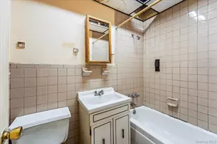 54-18 Nurge Ave, Maspeth, NY 11378 - Photo 10
