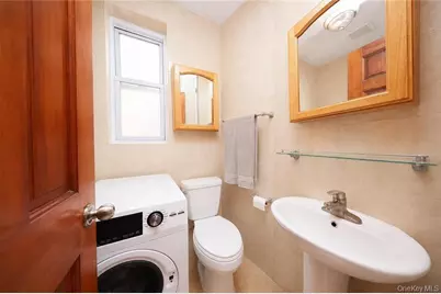 1130 58th Street, Brooklyn, NY 11219 - Photo 20