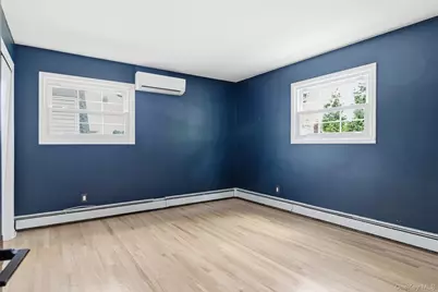 131 Fir Street, Lindenhurst, NY 11757 - Photo 16