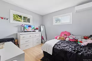 131 Fir St, Lindenhurst, NY 11757 - Photo 24