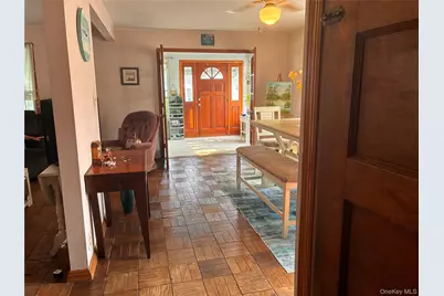 305 Bayville Avenue, Bayville, NY 11709 - Photo 6