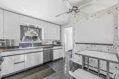52 Manhattan Avenue, West Babylon, NY 11704 - Photo 26