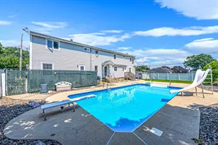 52 Manhattan Ave, West Babylon, NY 11704 - Photo 12