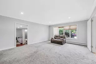 52 Manhattan Ave, West Babylon, NY 11704 - Photo 22
