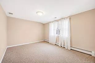 52 Manhattan Ave, West Babylon, NY 11704 - Photo 40