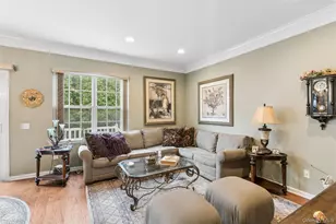 178 Southampton Dr, Massapequa, NY 11758 - Photo 8