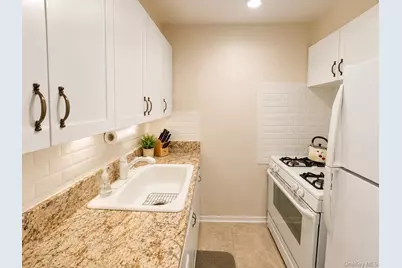 18-15 215th Street #2L, Bayside, NY 11360 - Photo 6
