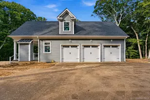 550 Moriches Rd, Saint James, NY 11780 - Photo 4