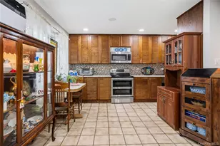411 8th St, Bohemia, NY 11716 - Photo 12