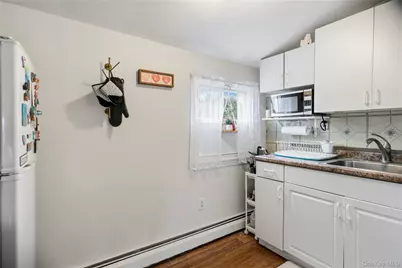 411 8th Street, Bohemia, NY 11716 - Photo 28