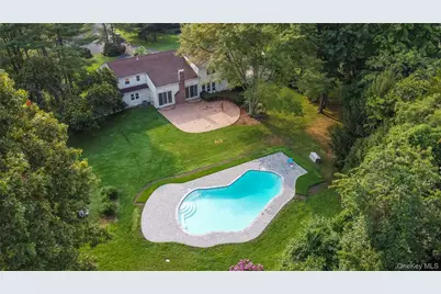 34 Lisa Court, Syosset, NY 11791 - Photo 6