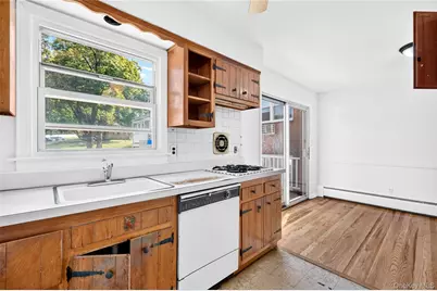 8 Bon Aire Circle #104, Suffern, NY 10901 - Photo 12