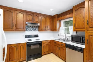 18 Brown Rd, Wappingers Falls, NY 12590 - Photo 8