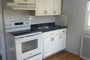 140 Nassau Ave, Islip, NY 11751 - Photo 2
