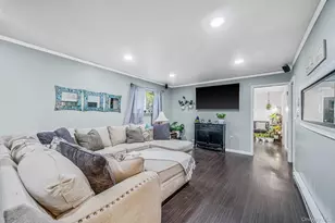 37 Main Ave, Mastic, NY 11950 - Photo 8