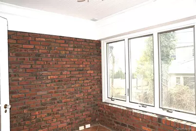 16 Bon Air Avenue, New Rochelle, NY 10804 - Photo 12