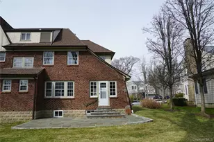 16 Bon Air Ave, New Rochelle, NY 10804 - Photo 4