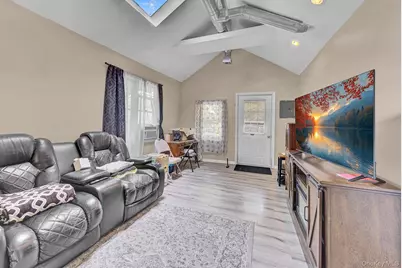 1116 Montauk Highway, Oakdale, NY 11769 - Photo 26