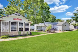 1116 Montauk Hwy, Oakdale, NY 11769 - Photo 24