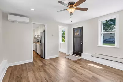 5 Eckert Street, Huntington Station, NY 11746 - Photo 2