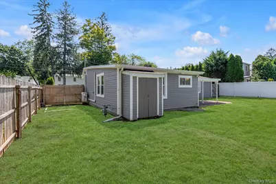 5 Eckert Street, Huntington Station, NY 11746 - Photo 16