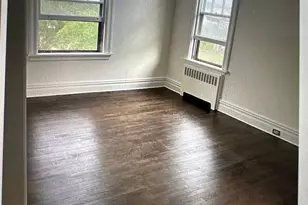 42 Vernon Ave, Rockville Centre, NY 11570 - Photo 4