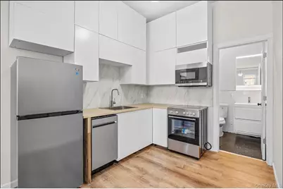 18-20 Stanhope Street #1L, Ridgewood, NY 11385 - Photo 2