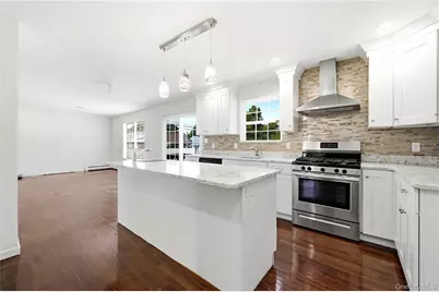 59 Southard Avenue, West Babylon, NY 11704 - Photo 4