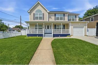 59 Southard Avenue, West Babylon, NY 11704 - Photo 2