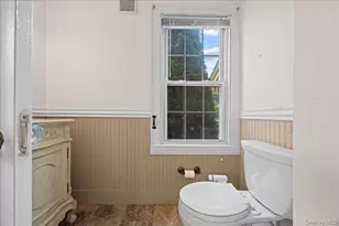 96 Capitol Ave, Williston Park, NY 11596 - Photo 12