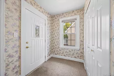 96 Capitol Avenue, Williston Park, NY 11596 - Photo 4