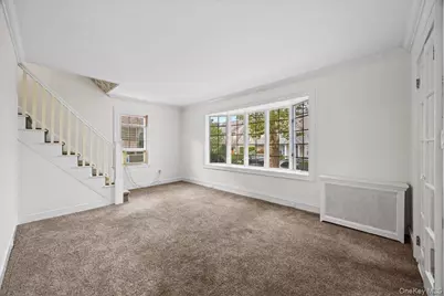 96 Capitol Avenue, Williston Park, NY 11596 - Photo 6