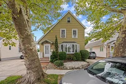 96 Capitol Avenue, Williston Park, NY 11596 - Photo 2