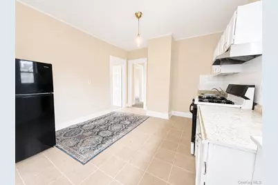 166 Beechwood Avenue #2R, Mount Vernon, NY 10553 - Photo 8