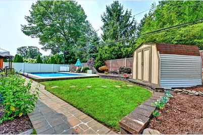 116 Shenandoah Boulevard N, Nesconset, NY 11767 - Photo 30