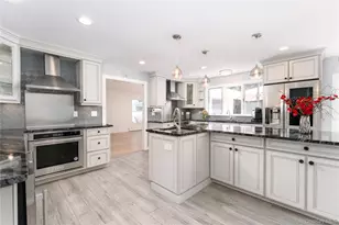 6 Davids Way, Port Jefferson, NY 11777 - Photo 12