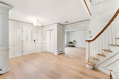6 Davids Way, Port Jefferson, NY 11777 - Photo 4