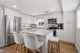 4 Acorn St, Ronkonkoma, NY 11779 - Photo 10