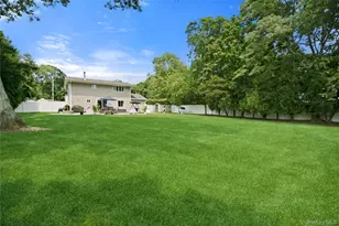 4 Acorn St, Ronkonkoma, NY 11779 - Photo 32