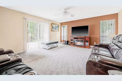 41 Apple Tree Drive, Hauppauge, NY 11788 - Photo 10