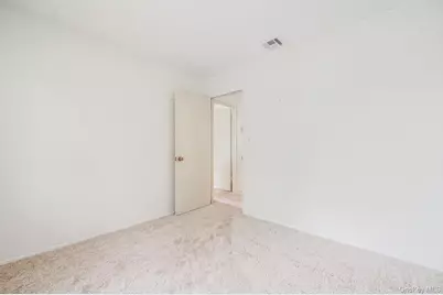 41 Apple Tree Drive, Hauppauge, NY 11788 - Photo 28