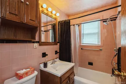 27 Litchfield Avenue, Babylon, NY 11702 - Photo 12