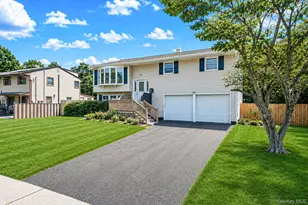 104 Utica St, Bay Shore, NY 11706 - Photo 2