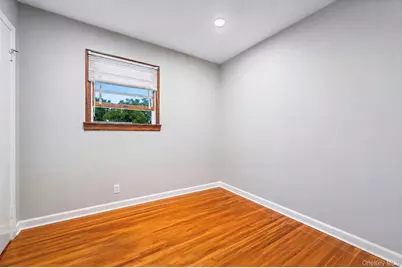104 Utica Street, Bay Shore, NY 11706 - Photo 18