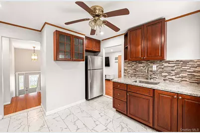 104 Utica Street, Bay Shore, NY 11706 - Photo 10