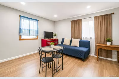 104 Utica Street, Bay Shore, NY 11706 - Photo 22