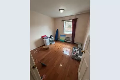 16870 93rd Avenue, Jamaica, NY 11433 - Photo 4