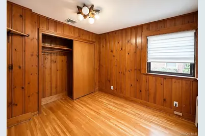 21741 Stewart Road, Oakland Gardens, NY 11364 - Photo 10