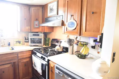 3236 Radio Drive, Bronx, NY 10465 - Photo 40