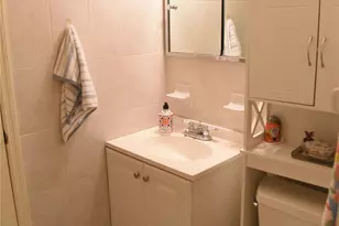 3236 Radio Dr, Bronx, NY 10465 - Photo 22